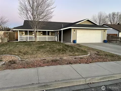 5019 Marlin Ln, Pasco, WA 99301