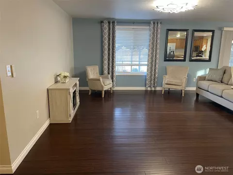 Living - 5019 Marlin Ln, Pasco, WA 99301 photo 2 of 3