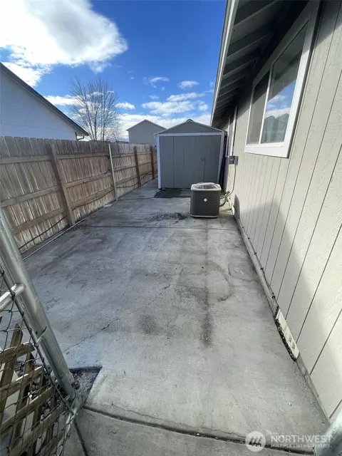 Exterior - 5019 Marlin Ln, Pasco, WA 99301 photo 4 of 4