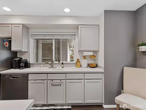 Kitchen - 11314 8th Pl W #B1, Everett, WA 98204 photo 5 of 5