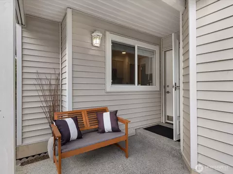 Exterior - 11314 8th Pl W #B1, Everett, WA 98204 photo 3 of 5
