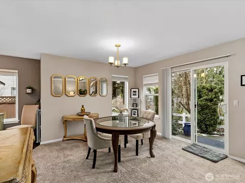 Dining - 11314 8th Pl W #B1, Everett, WA 98204 photo 2 of 3