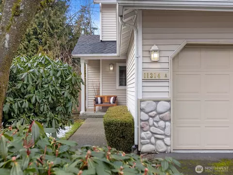 Exterior - 11314 8th Pl W #B1, Everett, WA 98204 photo 2 of 5