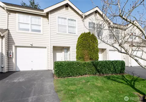 1709 Valhalla Ln #B, Bellingham, WA 98226