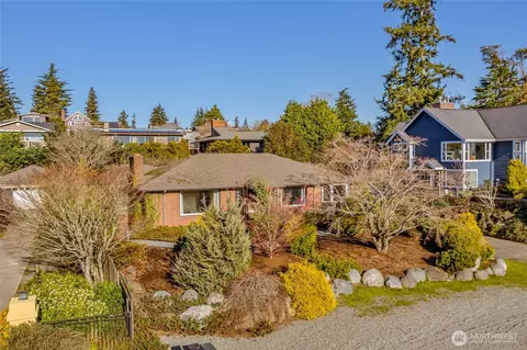 10680 Marine View Dr SW, Seattle, WA 98146