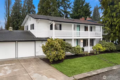 Exterior - 3526 111th Pl SE, Everett, WA 98208 photo 2 of 6