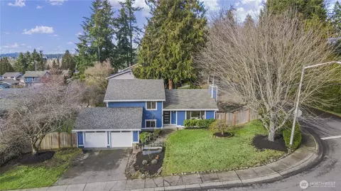 12732 NE 112th St, Kirkland, WA 98033