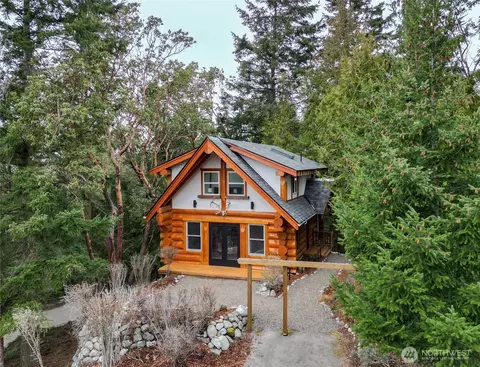 472 K St, Port Townsend, WA 98368