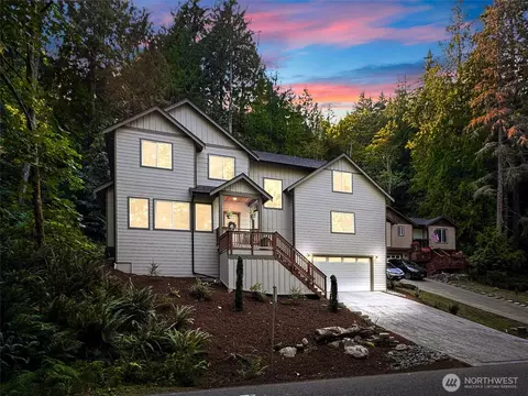 38 Harbor View Dr, Bellingham, WA 98229