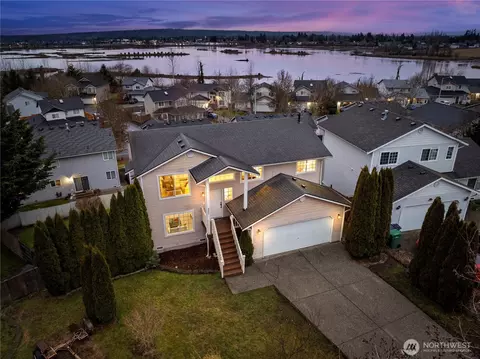 6004 50th St NE, Marysville, WA 98270