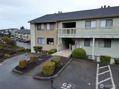 1750 W Sunn Fjord Ln #G-201, Bremerton, WA 98312