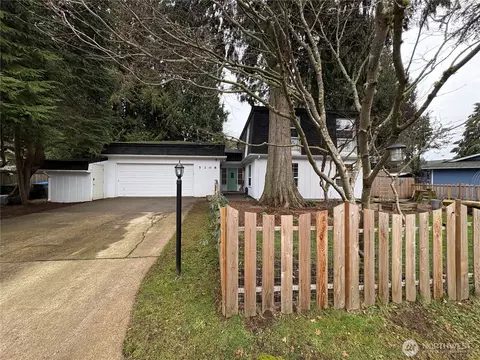 5308 Donnelly Dr SE, Olympia, WA 98501