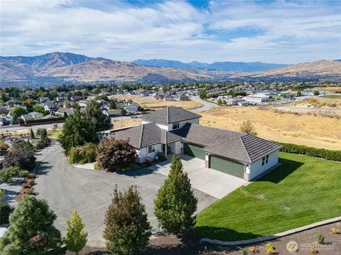 2521 Fancher Field Rd, East Wenatchee, WA 98802