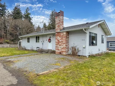 1410 S Cedar St, Port Angeles, WA 98363