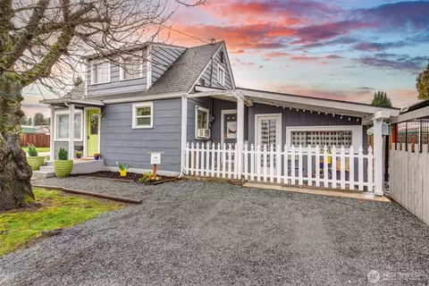 1828 8th St, Marysville, WA 98270