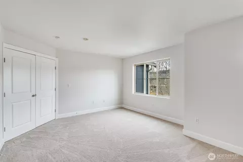Bedroom - 309 Phoenix Ave SW, Orting, WA 98360 photo 6 of 7