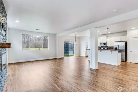 Living - 309 Phoenix Ave SW, Orting, WA 98360 photo 2 of 3
