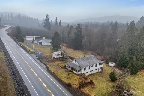 6040 W Cloquallum Rd, Shelton, WA 98584