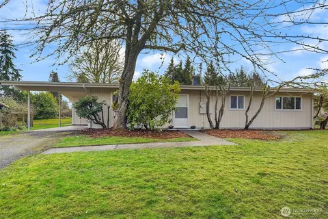 9909 SW 206th Ct, Vashon, WA 98070