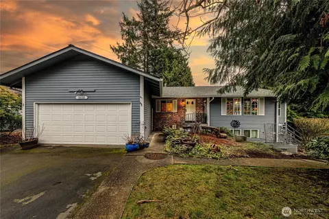 14151 123rd Ave NE, Kirkland, WA 98034