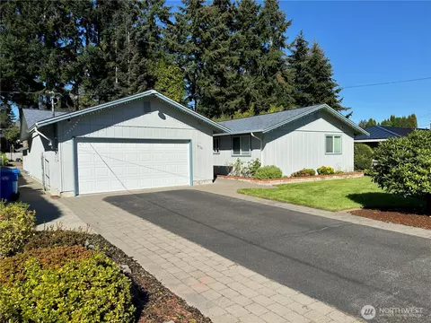 10729 Mt Tacoma Dr SW, Tacoma, WA 98498