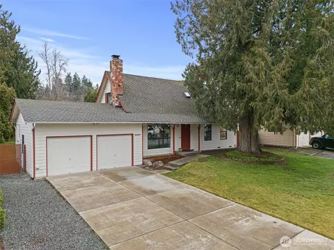 11224 SE 321st Pl, Auburn, WA 98092