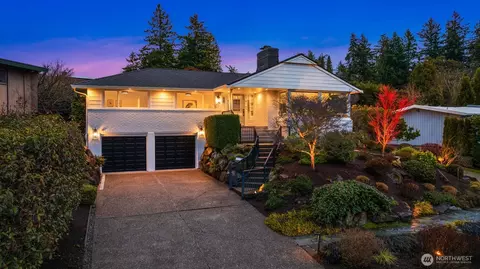 17810 4th Ave SW, Normandy Park, WA 98166