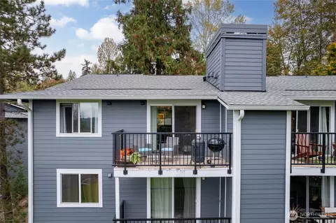 14225 NE 181st Pl #Q304, Woodinville, WA 98072