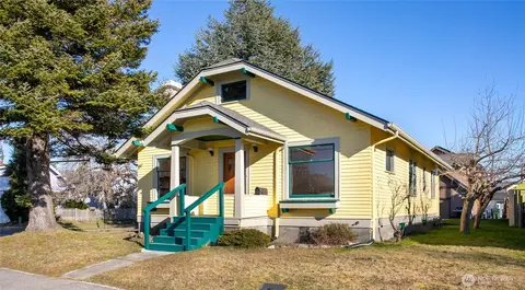 2530 Elm St, Bellingham, WA 98225