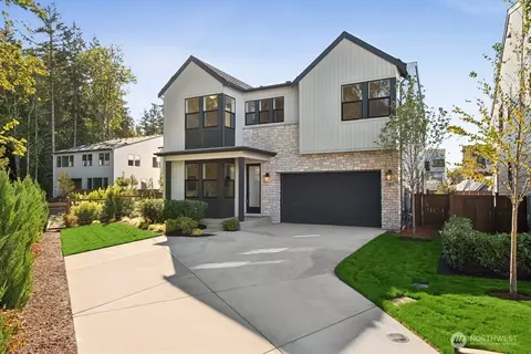 13811 SE 84th St #20, Newcastle, WA 98059
