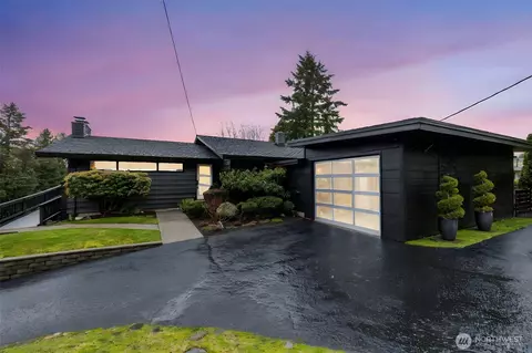 3231 Halverson Ave, Bremerton, WA 98310