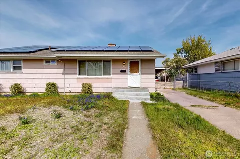 1653 Cambridge Dr, Walla Walla, WA 99362