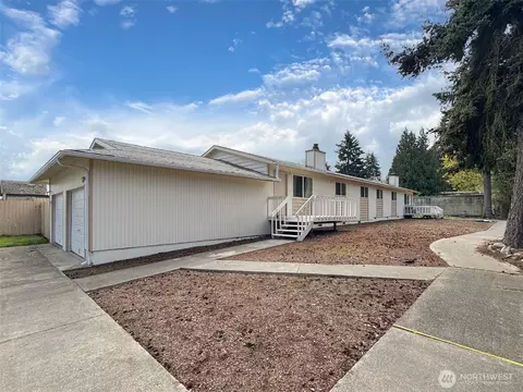 2234 E 7th St, Port Angeles, WA 98362