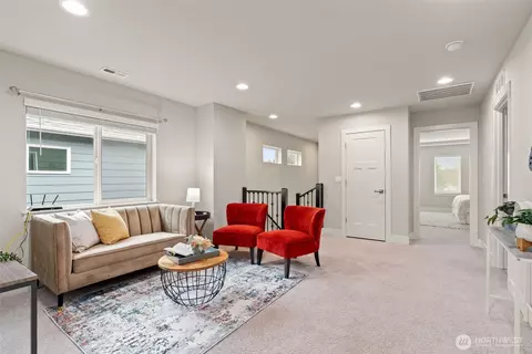 Entry Way - 3811 194th Pl SE, Bothell, WA 98012 photo 2 of 2