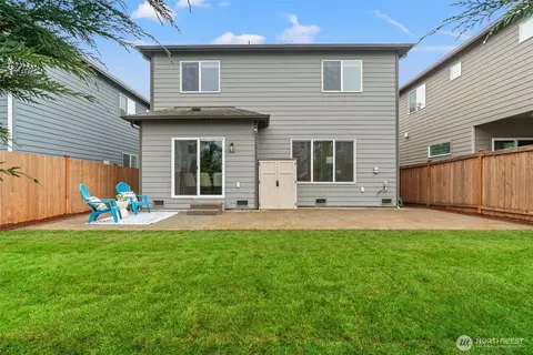 Exterior - 3811 194th Pl SE, Bothell, WA 98012 photo 4 of 5