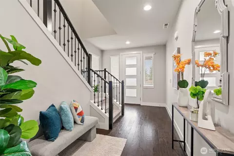 Entry Way - 3811 194th Pl SE, Bothell, WA 98012 photo 1 of 2