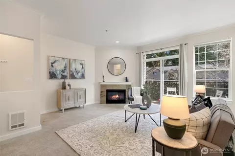25025 SE Klahanie Blvd #K202, Issaquah, WA 98029