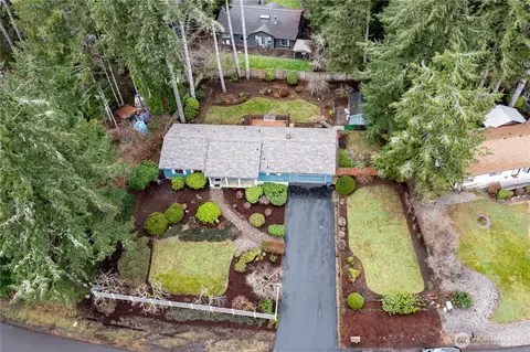 Exterior - 380 E Mountain View Dr, Allyn, WA 98524 photo 9 of 12