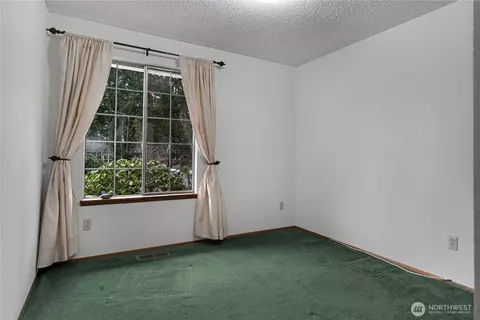 Bedroom - 380 E Mountain View Dr, Allyn, WA 98524 photo 3 of 3