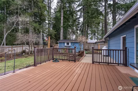 Exterior - 380 E Mountain View Dr, Allyn, WA 98524 photo 6 of 12