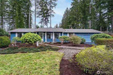 Exterior - 380 E Mountain View Dr, Allyn, WA 98524 photo 3 of 12