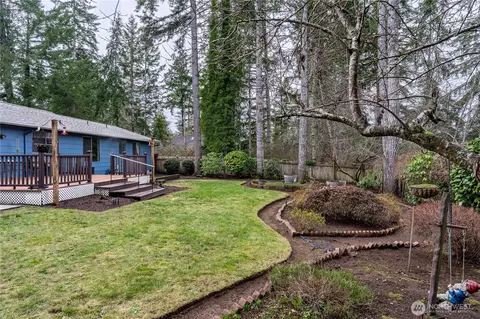 Exterior - 380 E Mountain View Dr, Allyn, WA 98524 photo 7 of 12