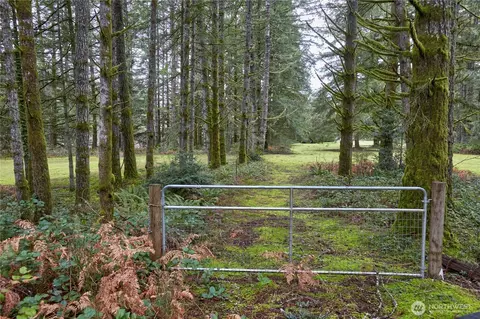 3900 SW Huckleberry Rd, Port Orchard, WA 98367