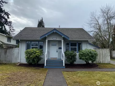 1006 7th Ave NW, Puyallup, WA 98371