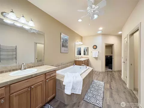 Bath - 20 Mount Baker Dr, Sequim, WA 98382 photo 2 of 4