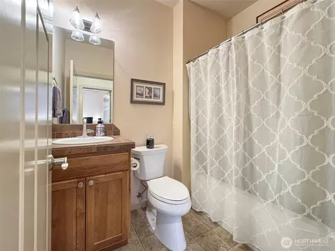 Bath - 20 Mount Baker Dr, Sequim, WA 98382 photo 3 of 4