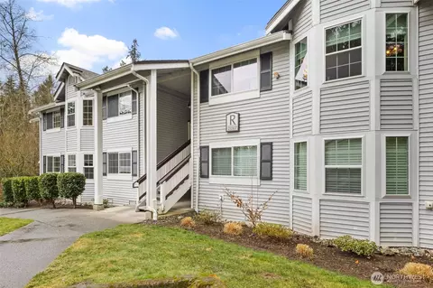 23307 Cedar Way #R201, Mountlake Terrace, WA 98043