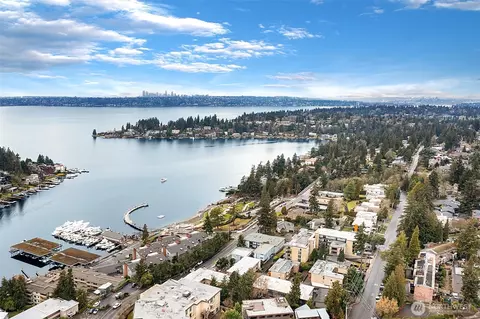 9909 NE 1st St #102, Bellevue, WA 98004