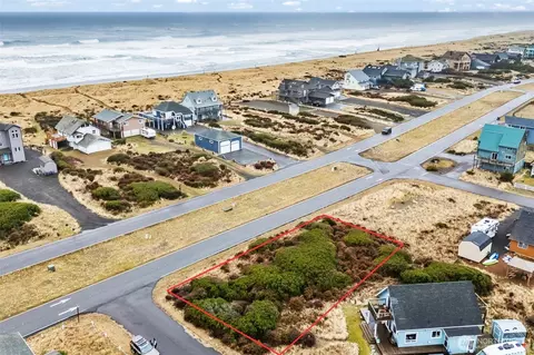 1270 Ocean Shores Blvd SW, Ocean Shores, WA 98569