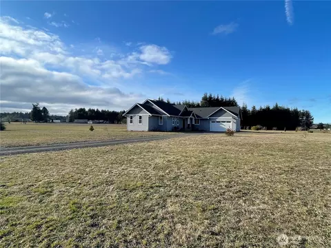 12 Sky Ln, Port Angeles, WA 98362